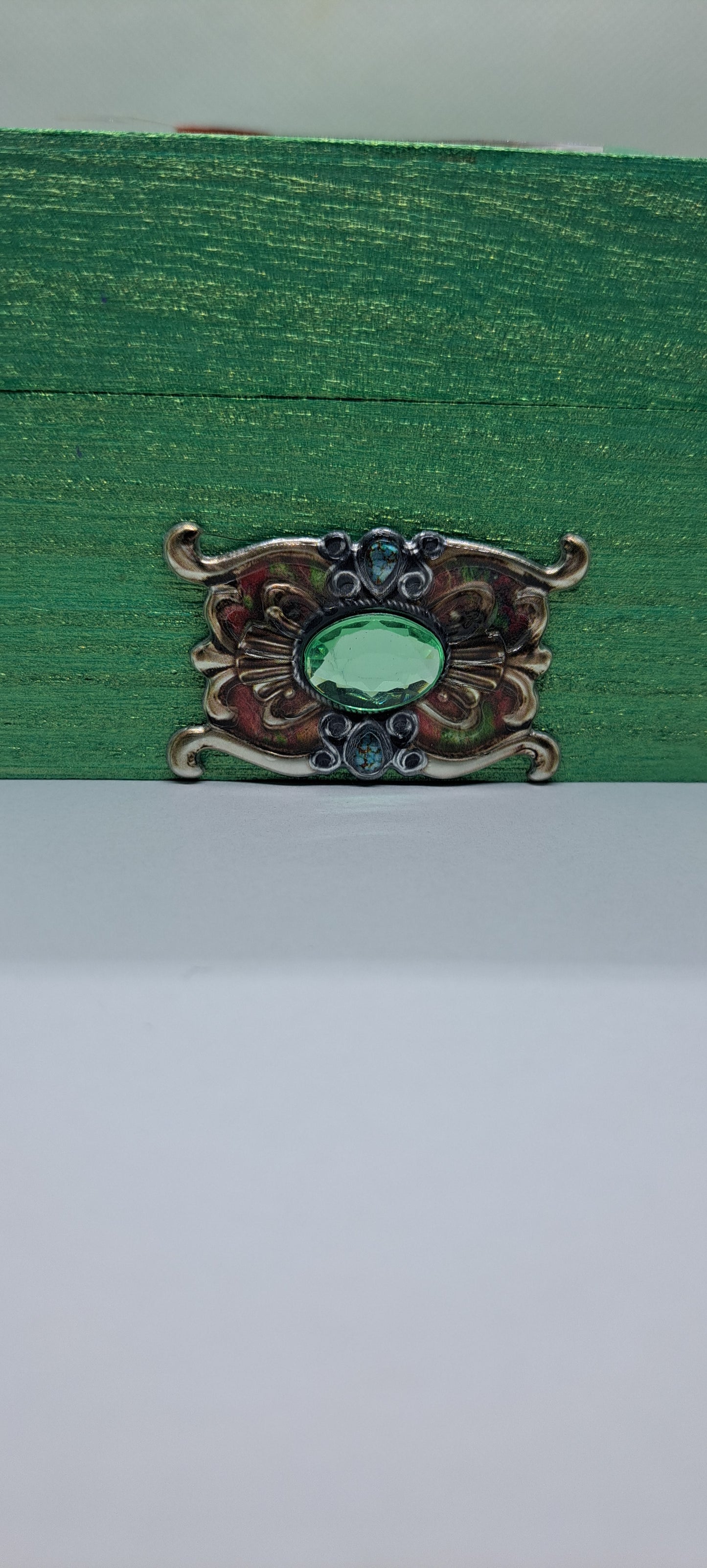 Spiritual Keepsake Box, Includes 1 sage, 1 Palo Santo,& 1 white & 1 black candle
